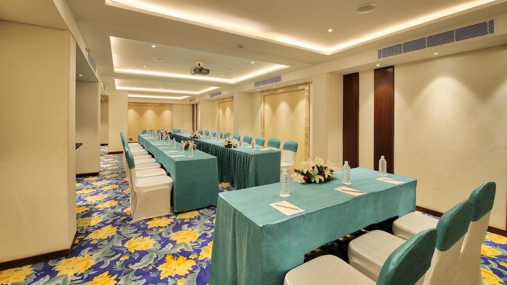 Golden Tulip Essential Jaipur Hotel Eksteriør billede