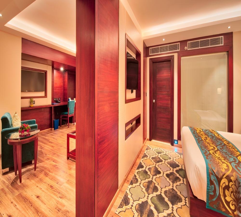 Golden Tulip Essential Jaipur Hotel Eksteriør billede
