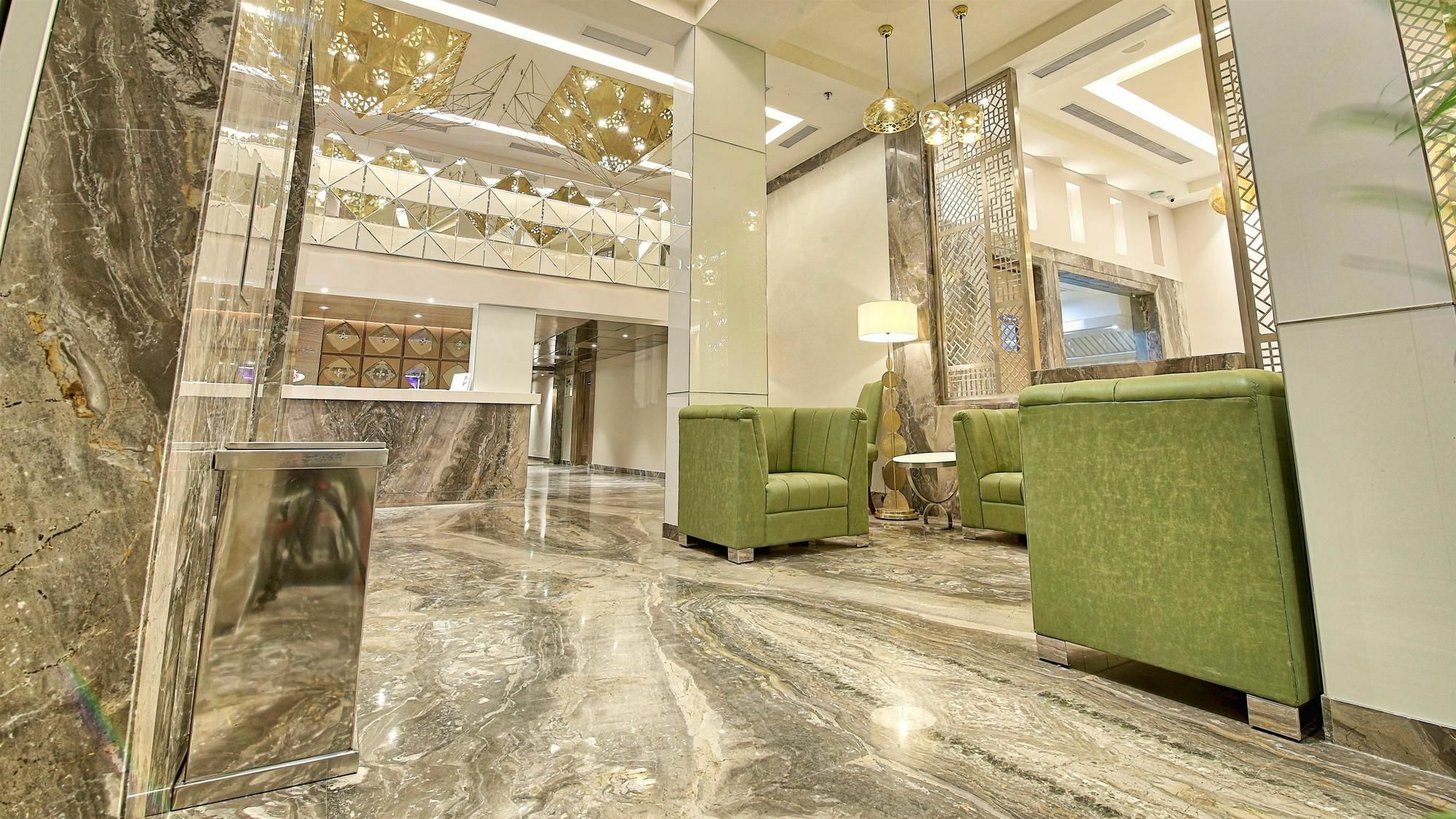 Golden Tulip Essential Jaipur Hotel Eksteriør billede
